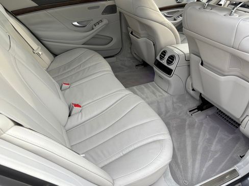 Used 2015 Mercedes-Benz S 550 Sedan image 36