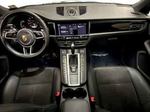 Used 2021 Porsche Macan AWD/4WD image 4