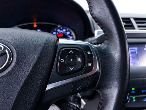 Used 2016 Toyota Camry SE image 23