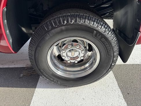 Used 2013 Ford F350 Lariat w/ Lariat Ultimate Pkg image 25