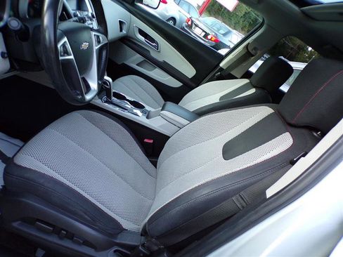Used 2011 Chevrolet Equinox LT w/ Driver Convenience Package image 15