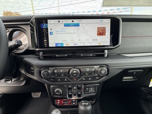 New 2026 Jeep Wrangler Unlimited Rubicon image 27