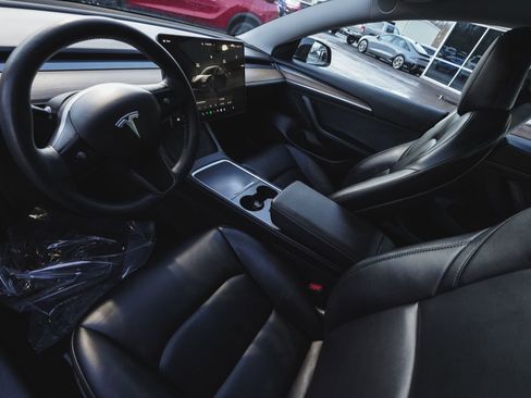 Used 2023 Tesla Model 3 Performance image 14