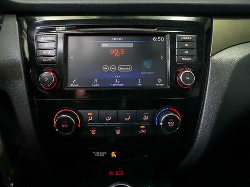Used 2019 Nissan Rogue Sport S FWD image 14