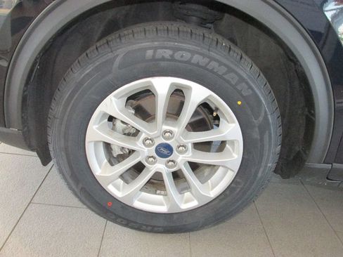 Used 2021 Ford Escape SE image 13