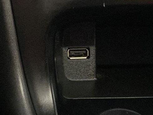 Used 2018 Ford Focus SEL w/ Cold Weather Package FWD image 32