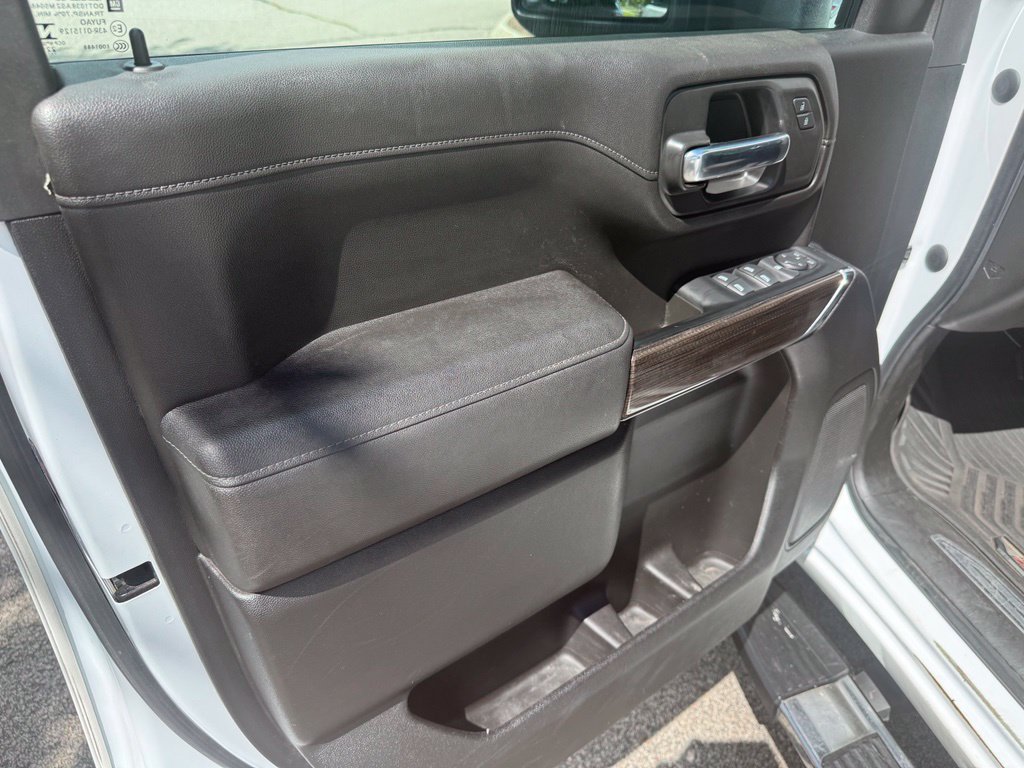 Used 2023 Chevrolet Silverado 2500 LT w/ Convenience Package AWD/4WD image 12