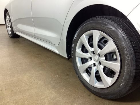 Used 2023 Toyota Corolla LE FWD image 15