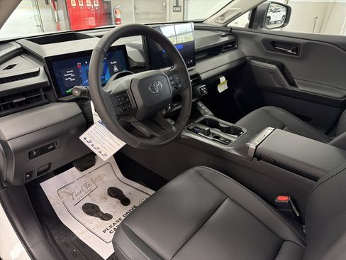 New 2026 Toyota RAV4 Limited AWD/4WD image 18