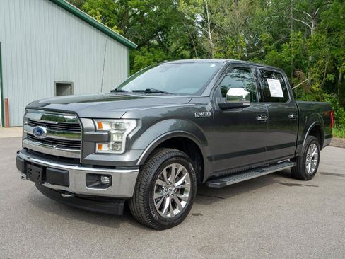 Used 2017 Ford F150 Lariat w/ Equipment Group 502A Luxury AWD/4WD image 7