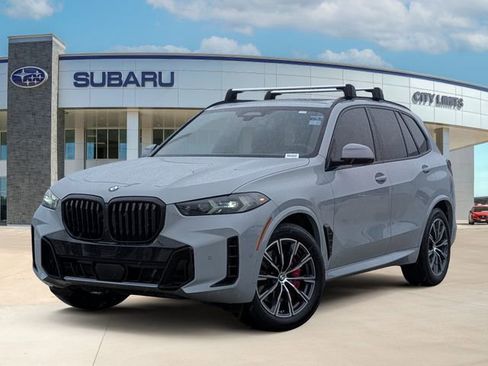 Used 2025 BMW X5 xDrive40i w/ M Sport Package AWD/4WD image 1