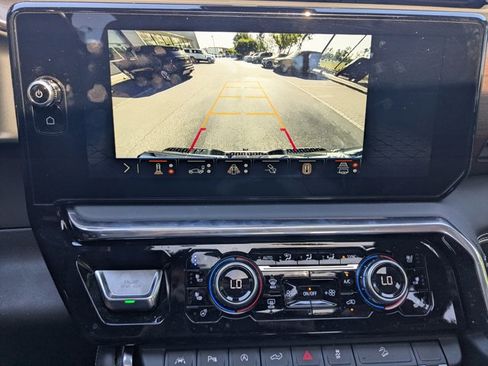 Used 2025 GMC Sierra 1500 Denali Ultimate image 18