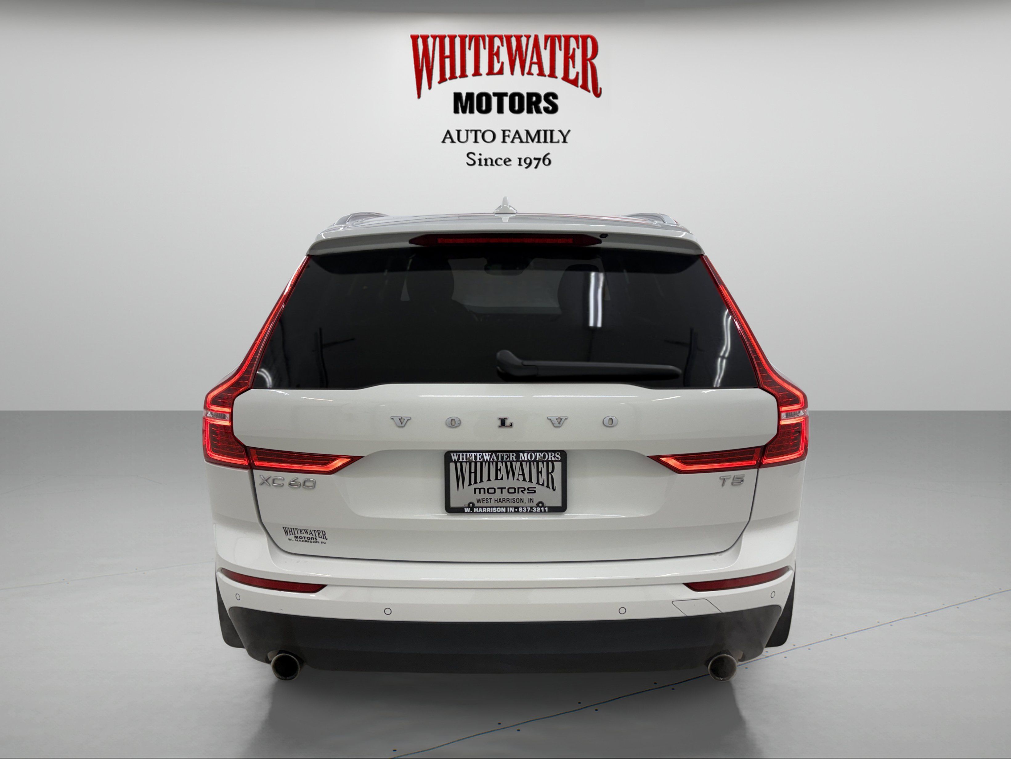 Used 2021 Volvo XC60 T5 Momentum AWD/4WD image 3