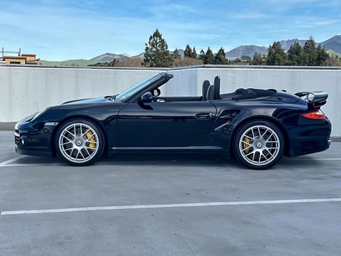 Used 2011 Porsche 911 Turbo S image 2