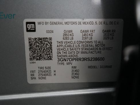 Used 2024 Chevrolet Equinox EV RS image 25