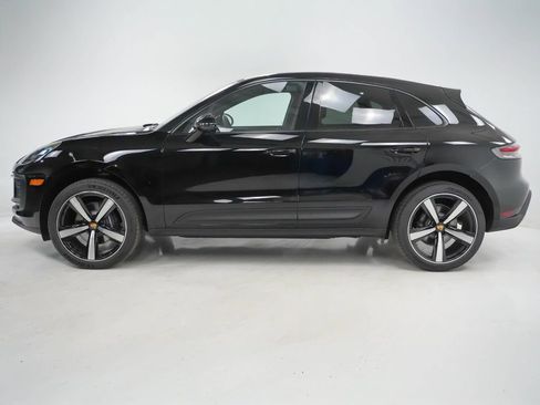Certified 2026 Porsche Macan AWD/4WD image 5