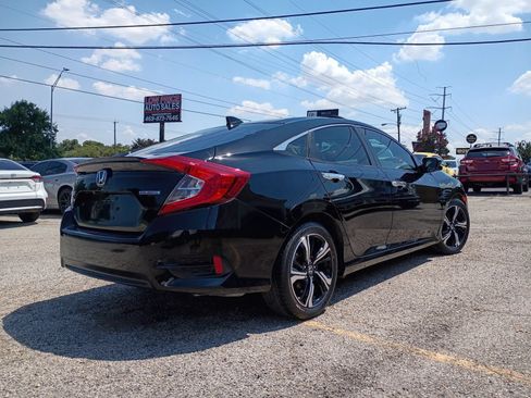 Used 2016 Honda Civic Touring image 5