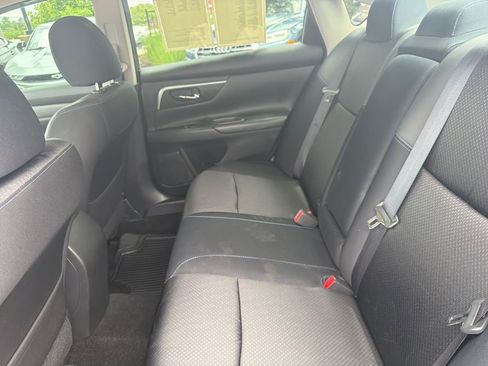 Used 2016 Nissan Altima 3.5 SR FWD image 26