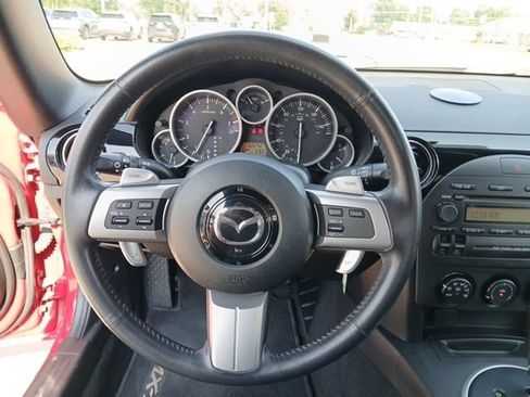Used 2007 MAZDA MX-5 Miata Touring RWD image 11