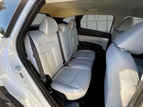 New 2026 Hyundai Tucson SEL image 9