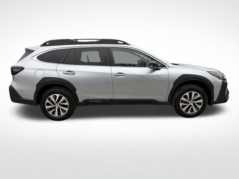 Certified 2025 Subaru Outback Premium image 18