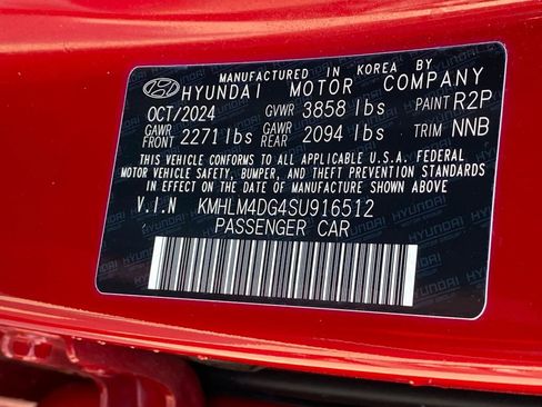 Used 2025 Hyundai Elantra Sport FWD image 30
