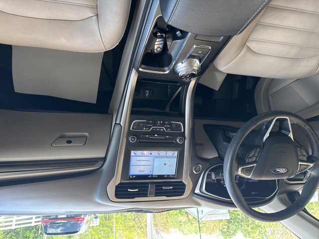 Used 2017 Ford Fusion SE w/ Fusion SE Technology Package FWD image 32