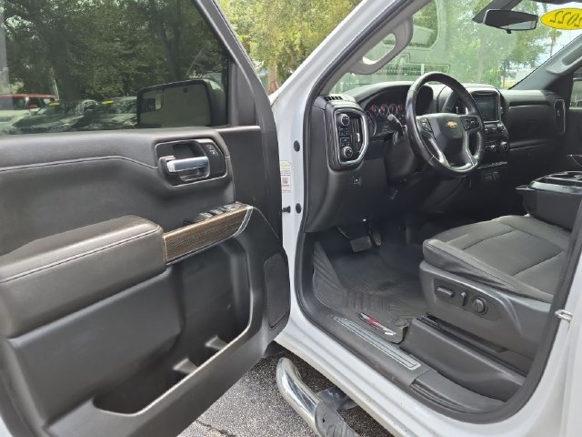 Used 2022 Chevrolet Silverado 1500 LT AWD/4WD image 9