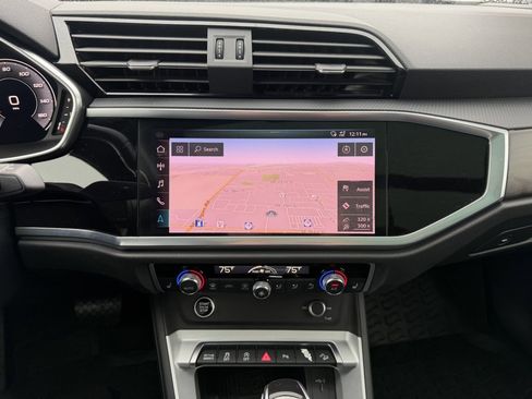 Used 2021 Audi Q3 2.0T Premium Plus w/ Premium Plus Package image 22