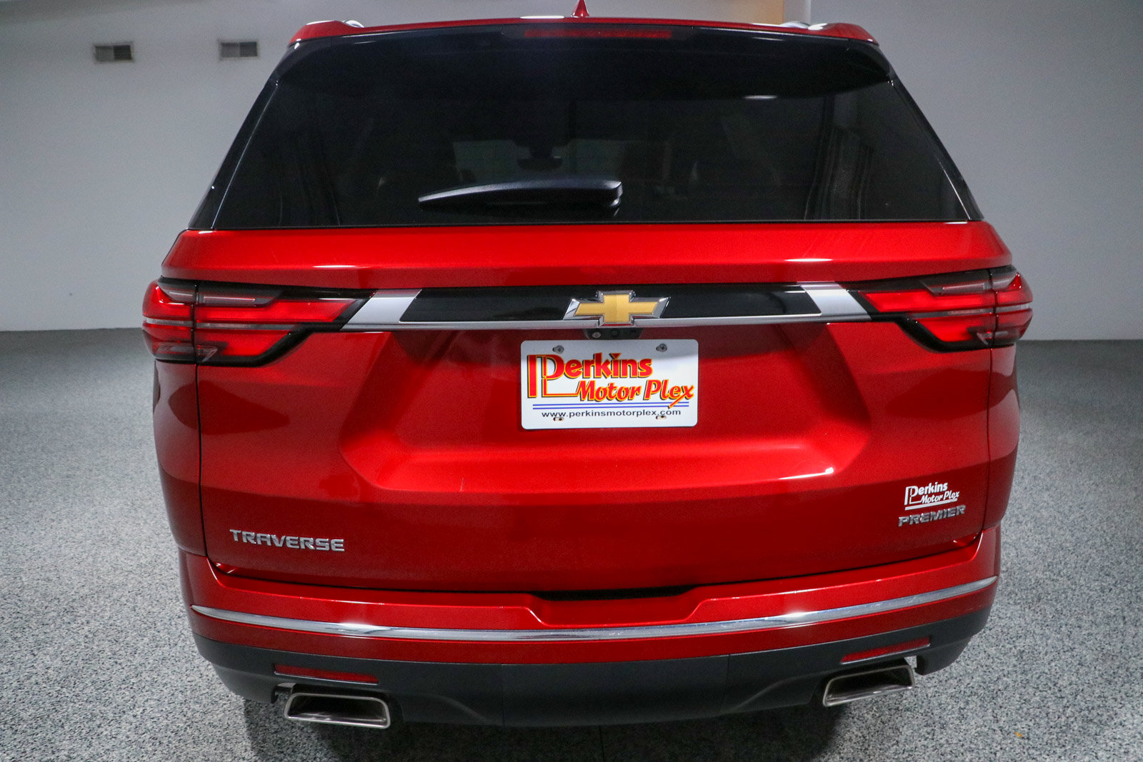 Used 2023 Chevrolet Traverse Premier w/ LPO, Floor Liner Package FWD image 8
