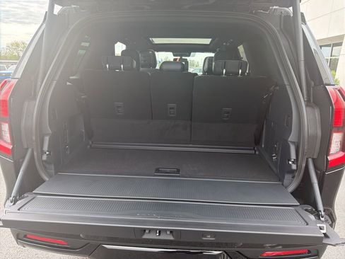 New 2026 Ford Expedition Platinum AWD/4WD image 13