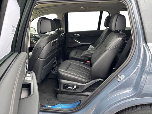 New 2026 BMW X7 xDrive40i image 23