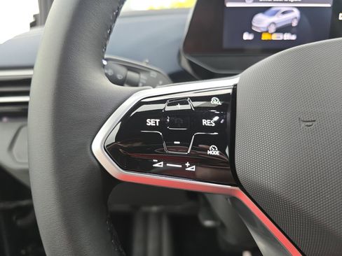 New 2025 Volkswagen ID.4 Pro S Plus image 17