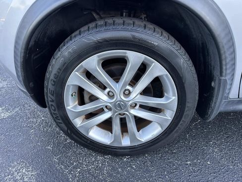 Used 2016 Nissan Juke S image 10