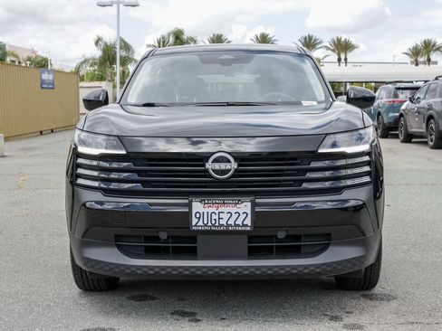 Used 2025 Nissan Kicks SV FWD image 9