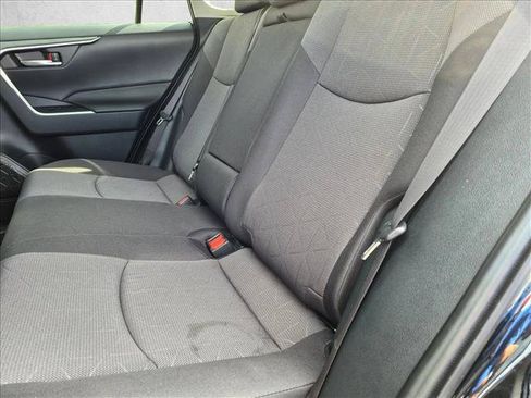Used 2025 Toyota RAV4 XLE AWD/4WD image 18