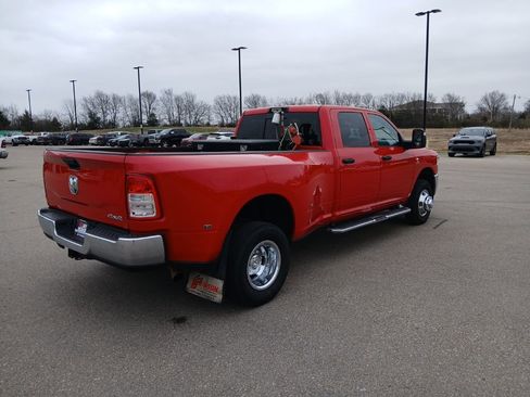 Used 2024 RAM 3500 Tradesman w/ Chrome Appearance Group image 7