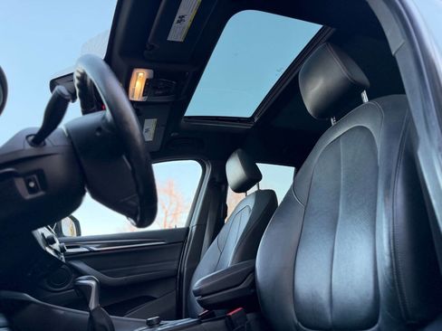 Used 2018 BMW X1 sDrive28i image 17