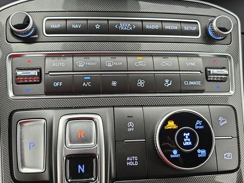Used 2023 Hyundai Santa Fe SEL w/ Premium Package AWD/4WD image 24