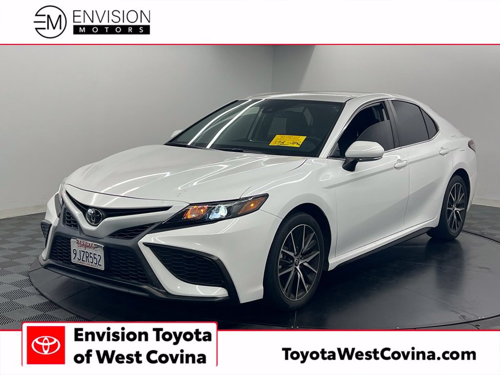 Used 2024 Toyota Camry SE w/ Blackout Package (TMS) FWD image 1