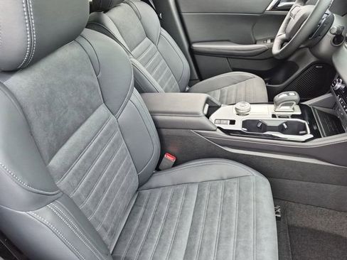 New 2026 Mitsubishi Outlander LE FWD image 33
