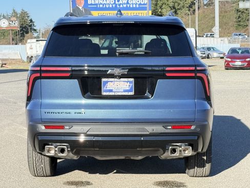 New 2026 Chevrolet Traverse LT w/ Midnight/Sport Edition image 4