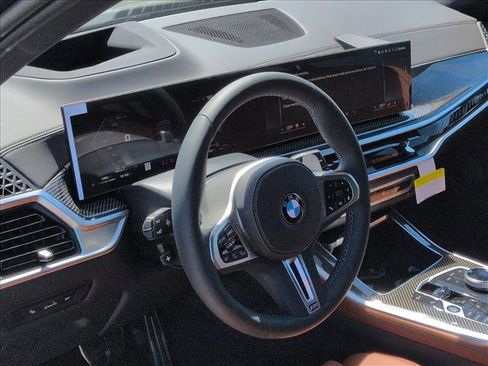 New 2026 BMW X5 M60i image 3