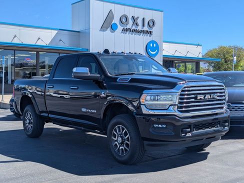 Used 2022 RAM 2500 Limited AWD/4WD image 1