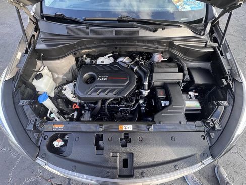 Used 2017 Hyundai Santa Fe Sport image 43