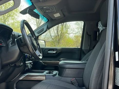 Used 2019 Chevrolet Silverado 1500 RST AWD/4WD image 10