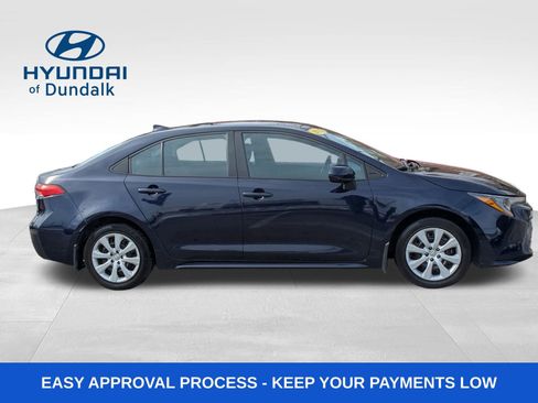 Used 2025 Toyota Corolla LE image 9