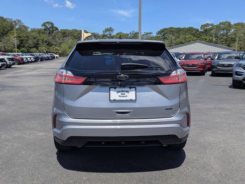 Used 2022 Ford Edge SE w/ Black Appearance Package AWD/4WD image 6
