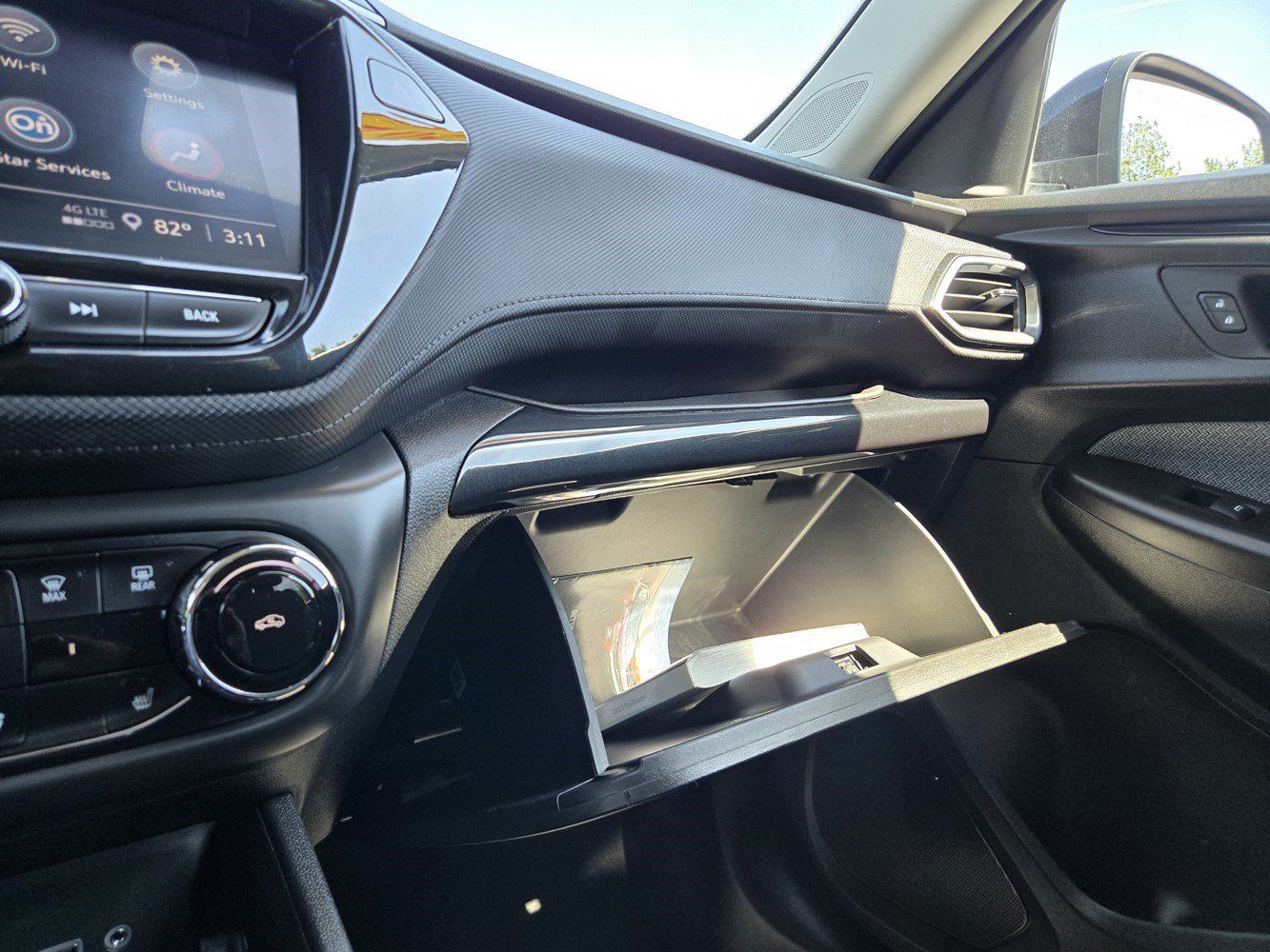 Certified 2023 Chevrolet TrailBlazer LT w/ Convenience Package AWD/4WD image 15