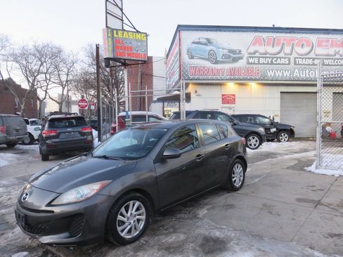 Used 2012 MAZDA MAZDA3 i Touring image 2